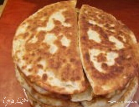 Плацинды с зеленью и яйцом