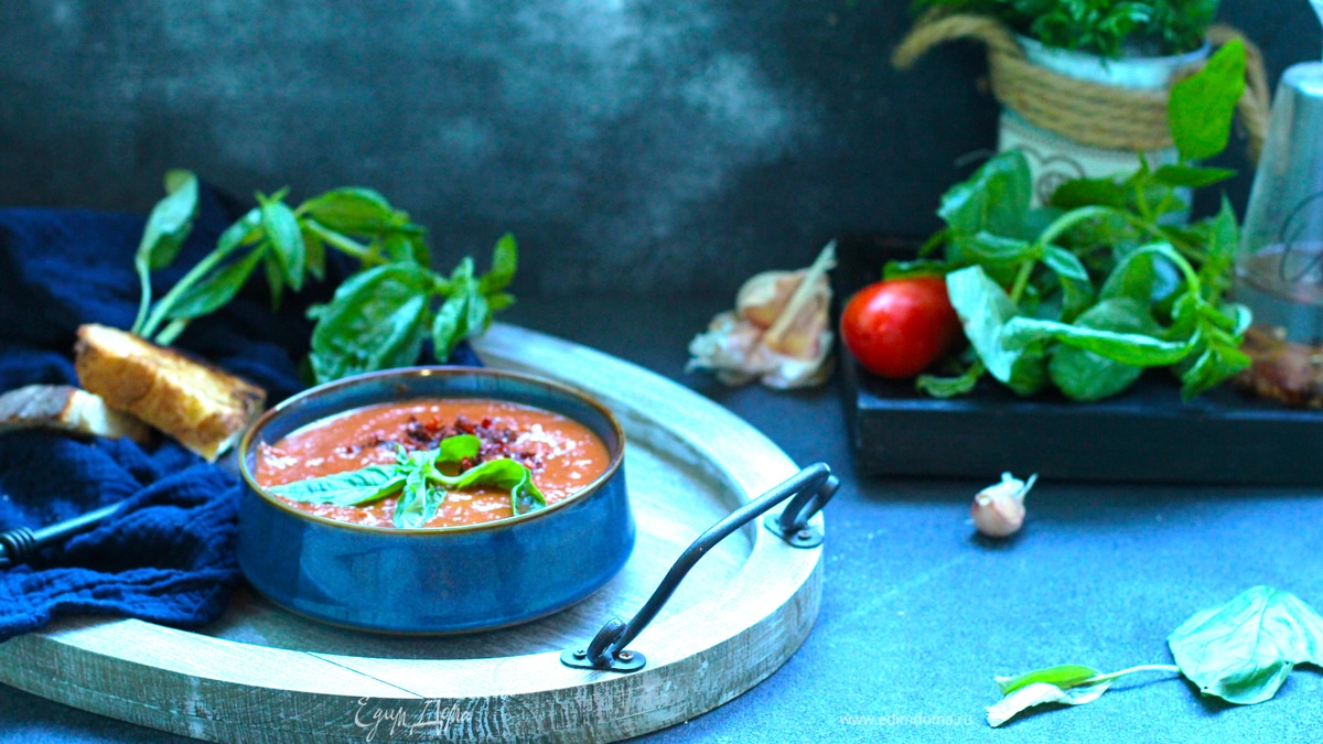 Суп из печеных томатов с кокосовым молоком