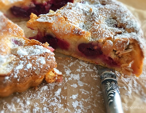 Нежный пирог с вишней 