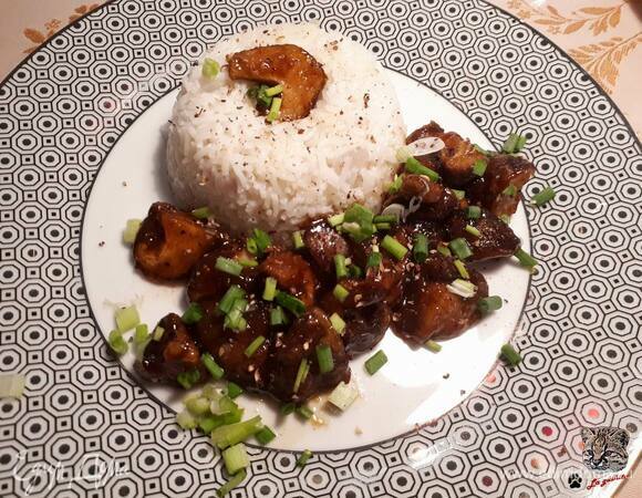 Хрустящие шиитаке в кисло-сладком соусе Хрустящие шиитаке в кисло-сладком соусе