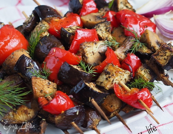 Шашлычки из овощей в духовке Шашлычки из овощей в духовке