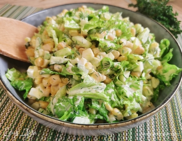 Весенний салат с кукурузой Весенний салат с кукурузой