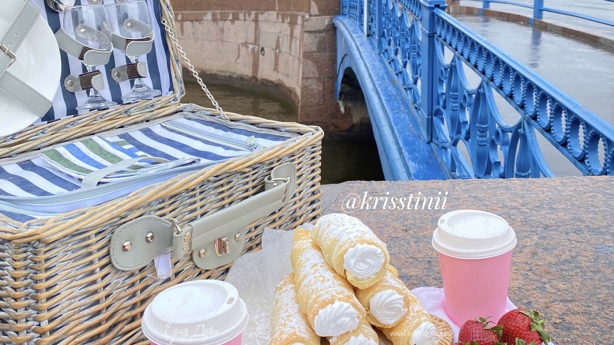 Трубочки с заварным белковым кремом