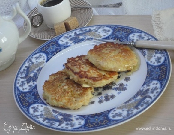Яблочно-овсяные оладьи Яблочно-овсяные оладьи