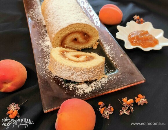 Рулет с абрикосовым мармеладом Рулет с абрикосовым мармеладом