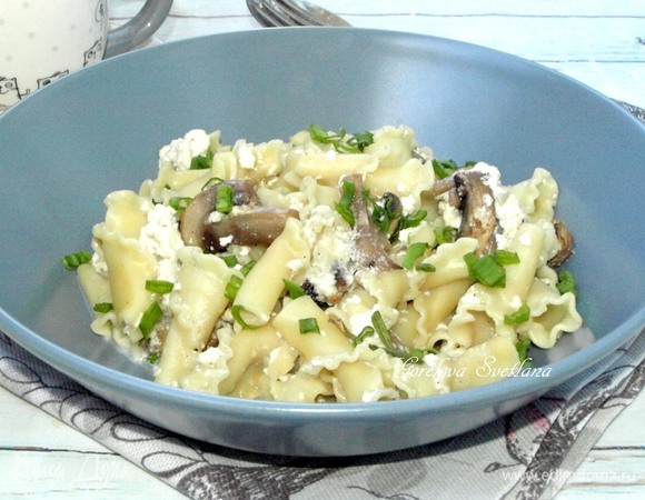 Кампанелли с фетой и шампиньонами Кампанелли с фетой и шампиньонами