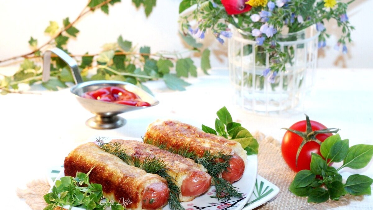 Яичные рулетики с сосисками