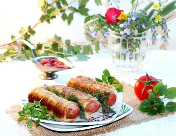 Яичные рулетики с сосисками Яичные рулетики с сосисками