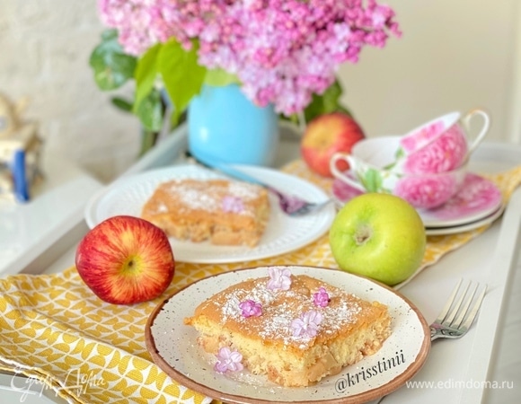 Воздушная яблочная шарлотка Воздушная яблочная шарлотка