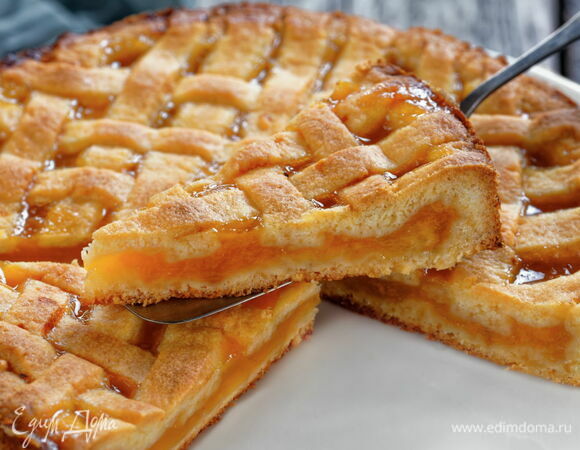 Бабушкин пирог из песочного теста с вареньем Бабушкин пирог из песочного теста с вареньем