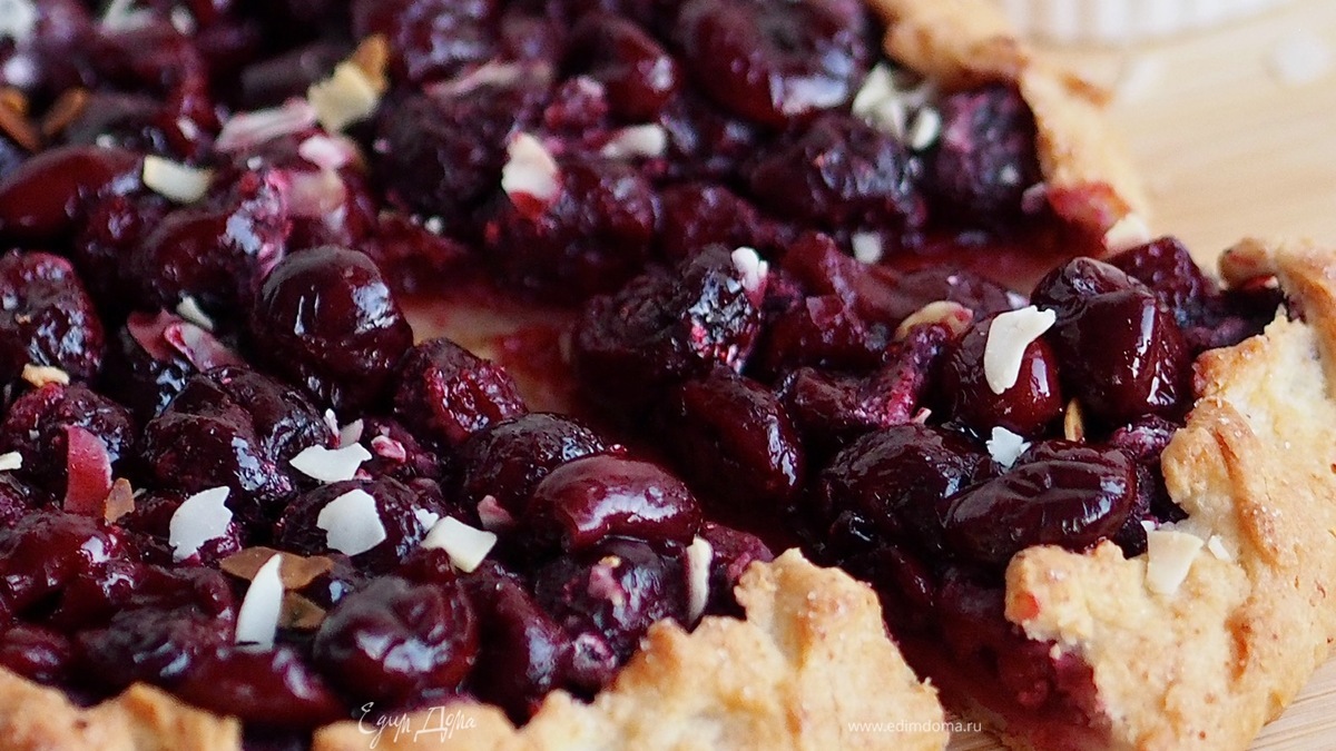 Галета с вишней