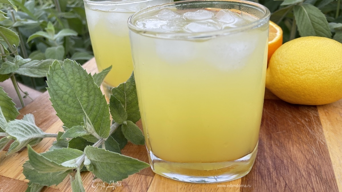 Цитрусовый лимонад с имбирем и мятой