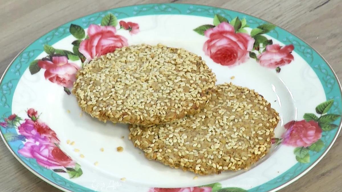 Солёное овсяное печенье с кунжутом и орехами — простой рецепт за 20 минут