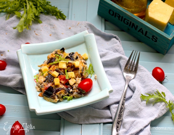 Запеканка из баклажанов с томатами и брынзой