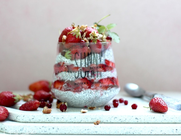 Чиа-пудинг с ягодой