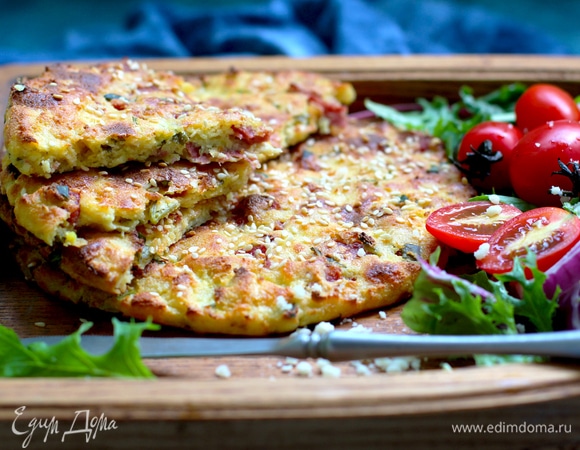 Лепешки творожные с сыром и ветчиной Лепешки творожные с сыром и ветчиной