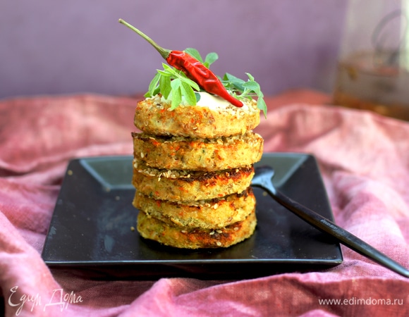 Биточки рыбные с луком и морковью