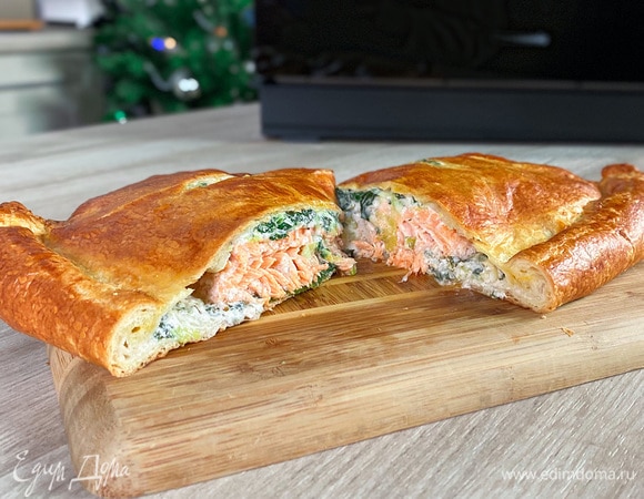 Хрустящий пирог с лососем и шпинатом