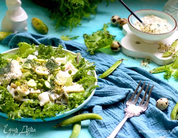 Салат зеленый с кальмаром
