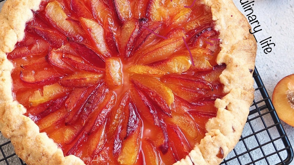 Галета со сливами