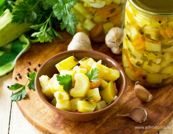 Маринованные кабачки в банках