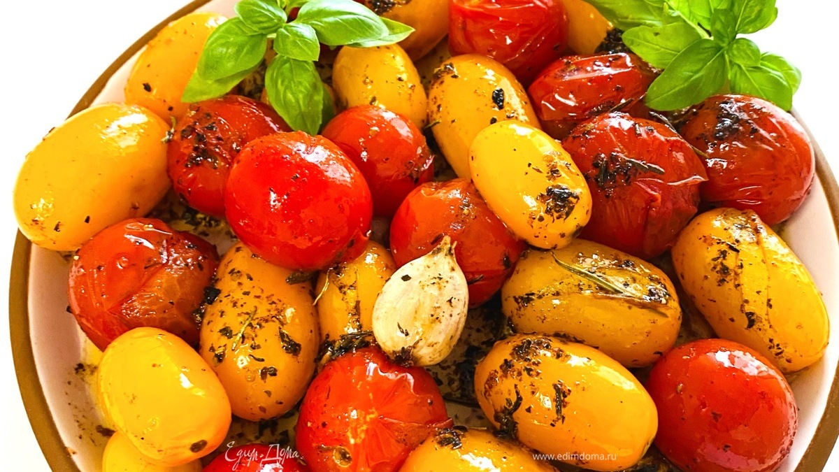 Гарнир из печеных томатов черри