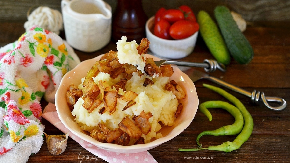 Картофельное пюре с сыром и хрустящим луком