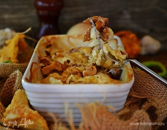 Лисички в сливках с картофелем и сыром