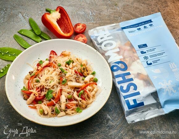 Фунчоза с морепродуктами и овощами Фунчоза с морепродуктами и овощами