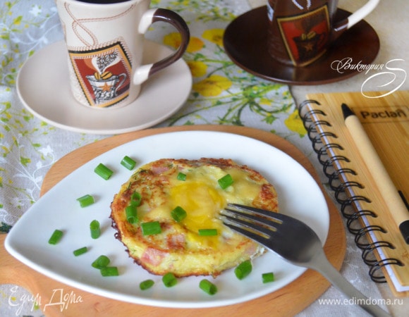 Кабачковые оладьи с сыром и ветчиной