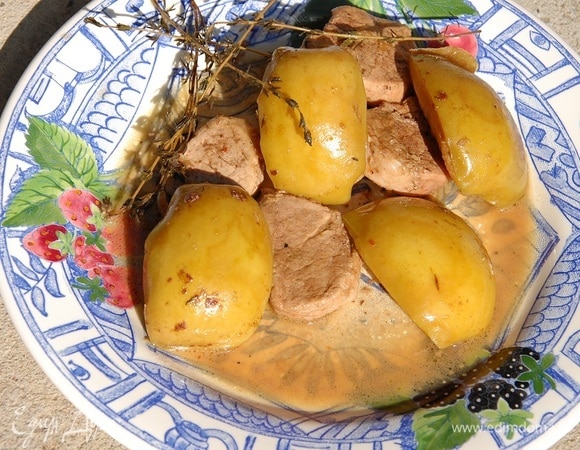 Свиные медальоны под яблочным соусом Свиные медальоны под яблочным соусом