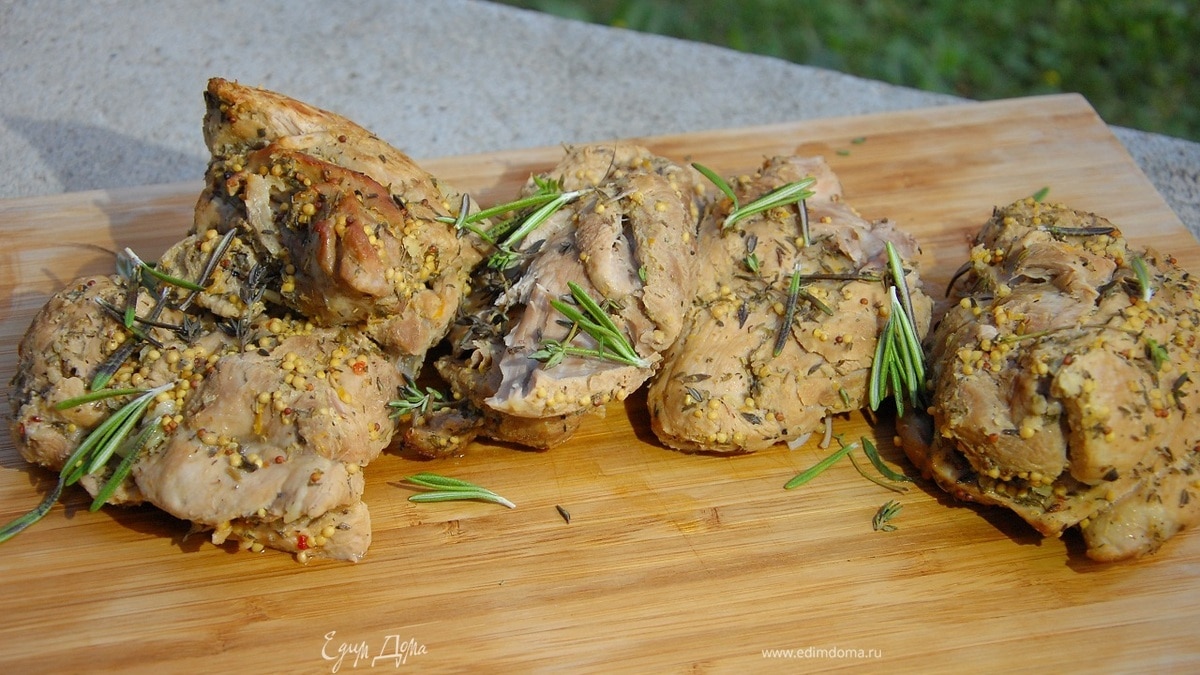 Индейка в цитрусово-горчичном маринаде — сочное мясо в духовке