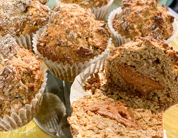 Полезные цельнозерновые маффины с ореховой пастой Полезные цельнозерновые маффины с ореховой пастой