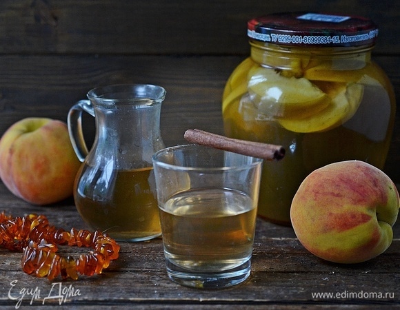 Персиковый компот с корицей Персиковый компот с корицей
