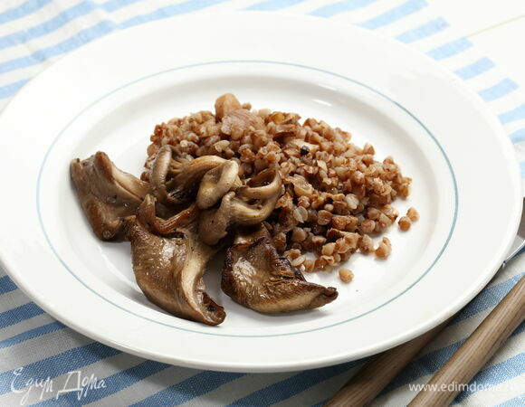 Вешенки с гречкой Вешенки с гречкой