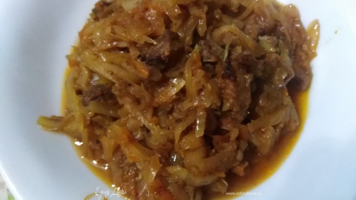 Капуста, тушенная с утиным жиром