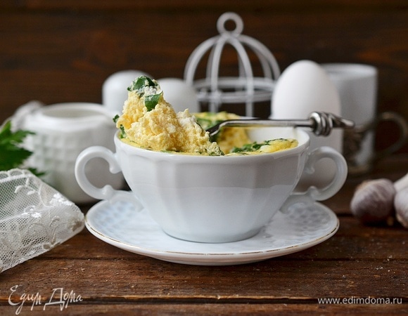 Омлет с творогом и петрушкой