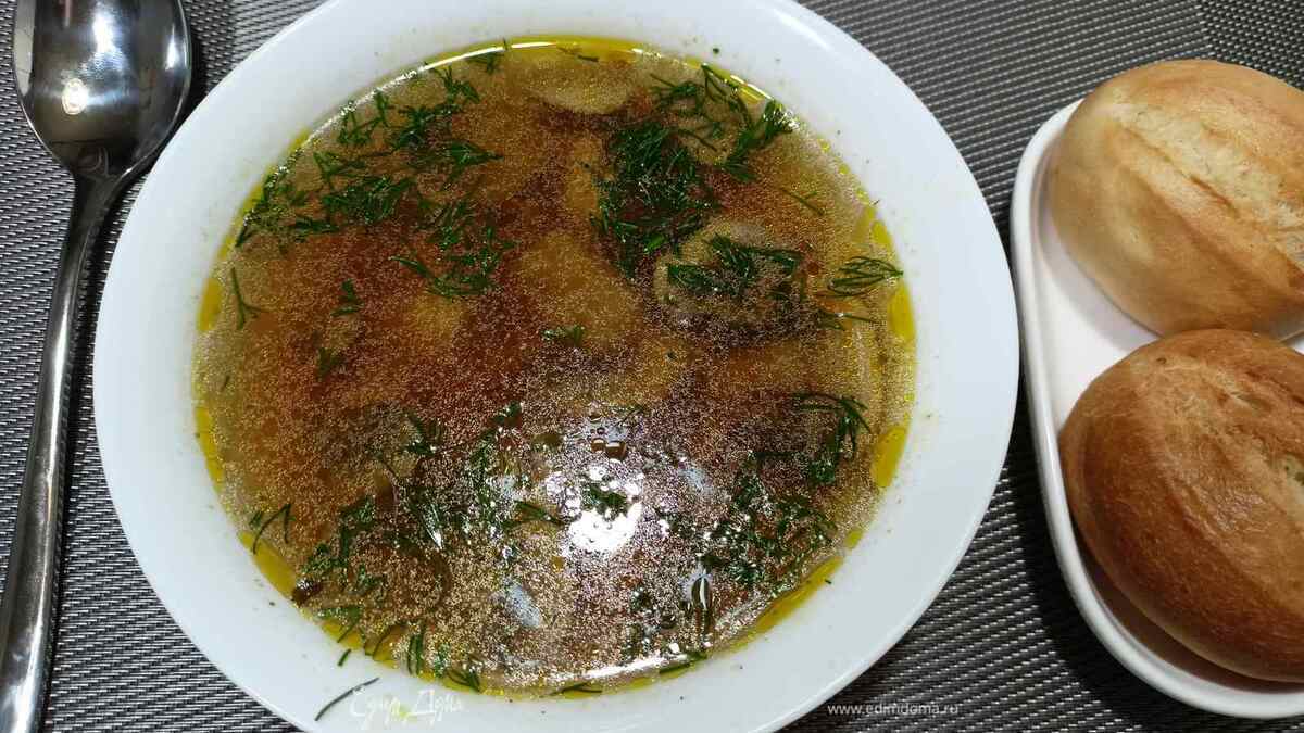 Грибной суп с лапшой и курицей в мультиварке