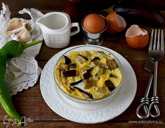 Острый омлет с баклажанами