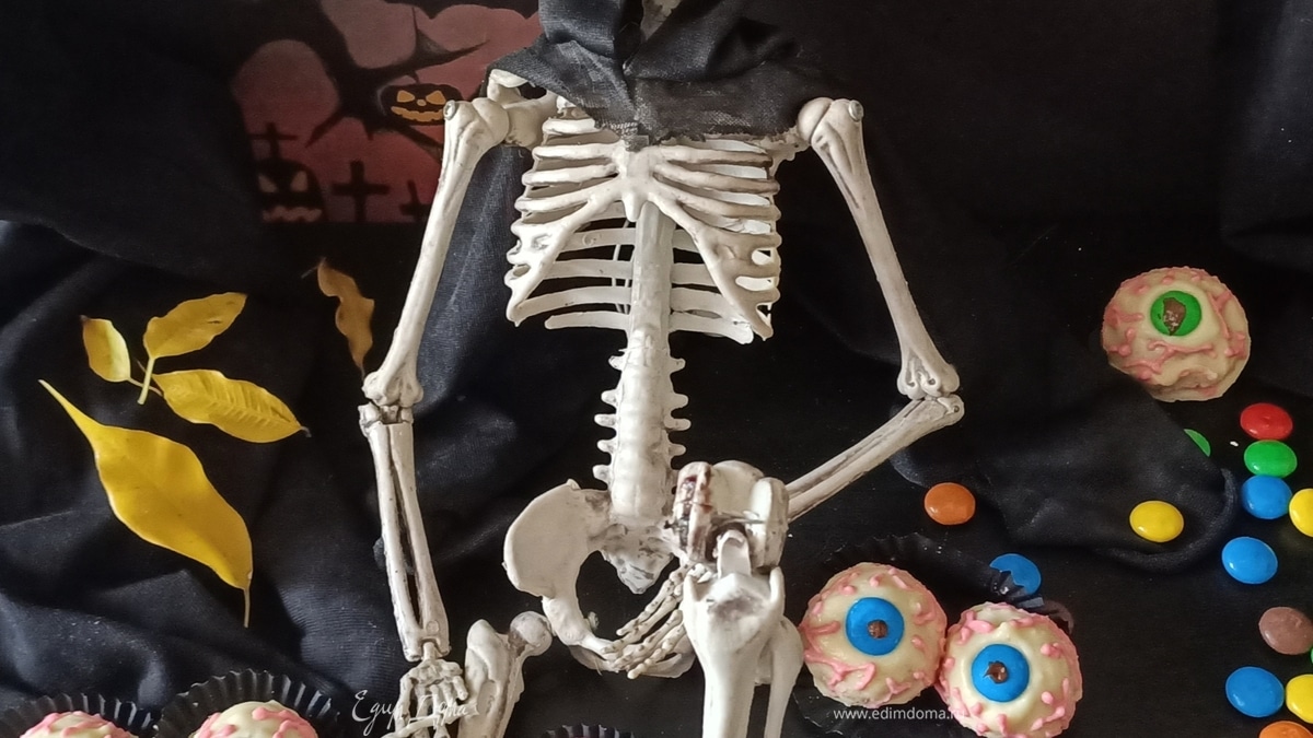 Конфеты для Хеллоуина «Глазное яблоко»