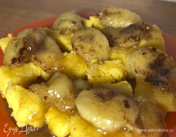 Полента с карамелизированными бананами