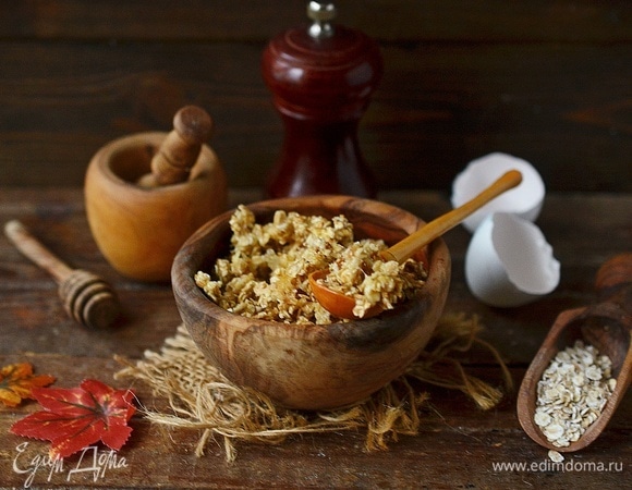 Жареная овсянка с яйцом и сыром