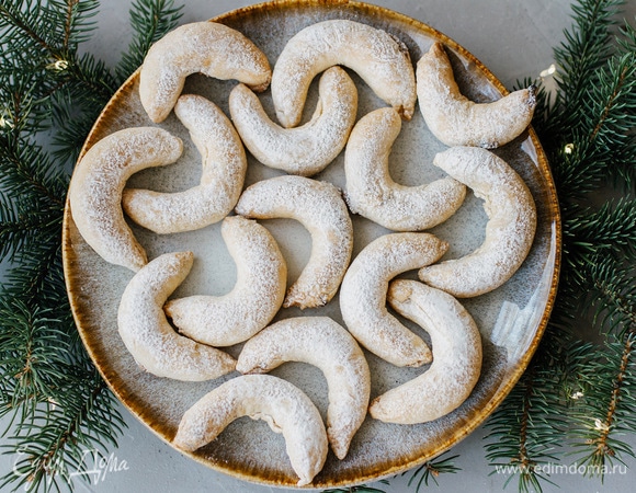 Песочные «полумесяцы» с грецким орехом Песочные «полумесяцы» с грецким орехом