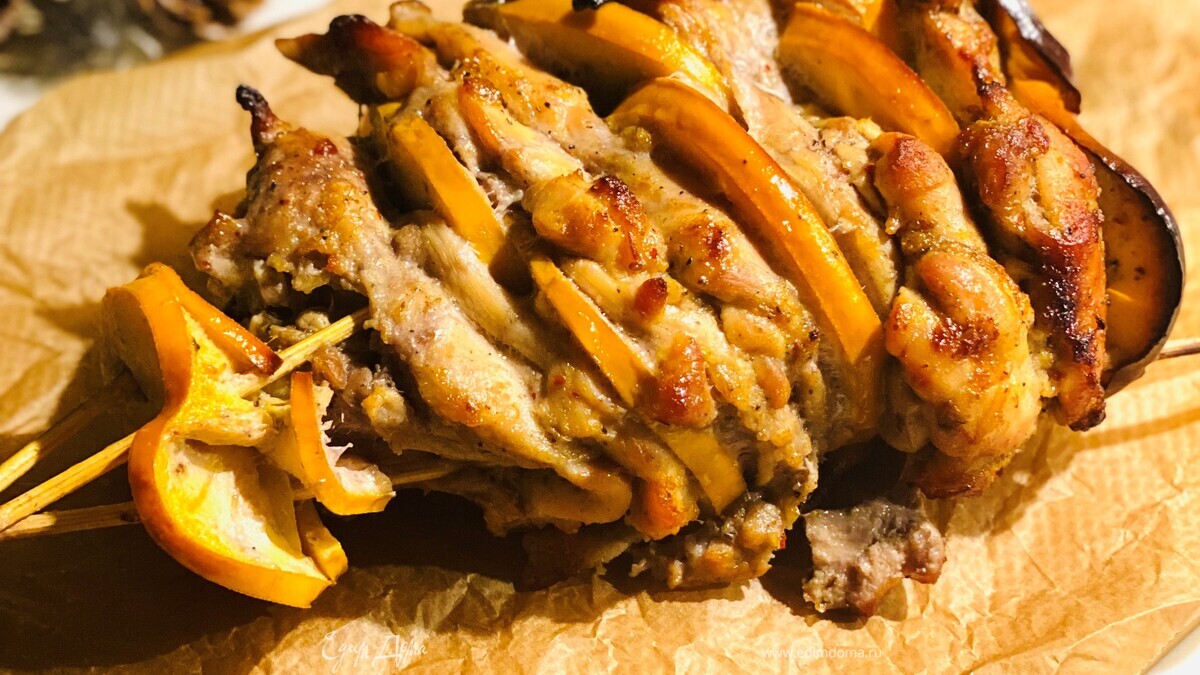 «Уч панжа» из курицы с хурмой