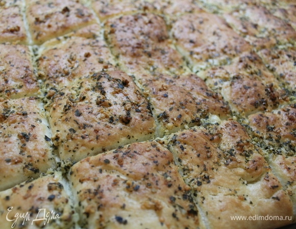 Лепешка с петрушкой и чесноком