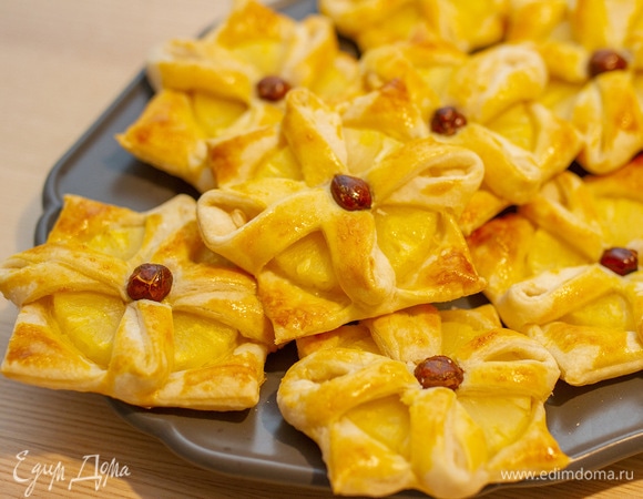 Ананасы в слоеном тесте Ананасы в слоеном тесте