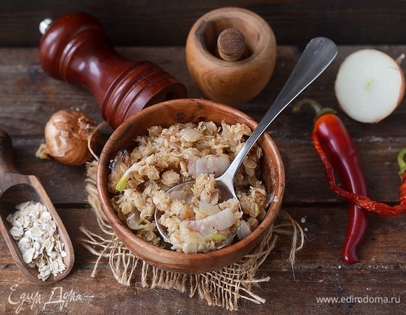 Овсянка с жареным луком и салом Овсянка с жареным луком и салом