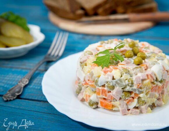 Оливье с сосисками Оливье с сосисками