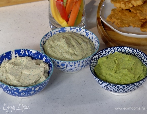 Быстрые сырные закуски к новогоднему столу 