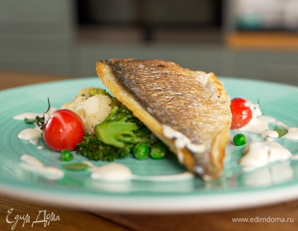 Дорада с овощами под сливочным соусом Дорада с овощами под сливочным соусом